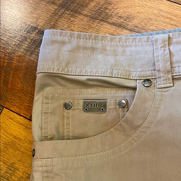 Kuhl Cargo Shorts - Picture 1 of 8